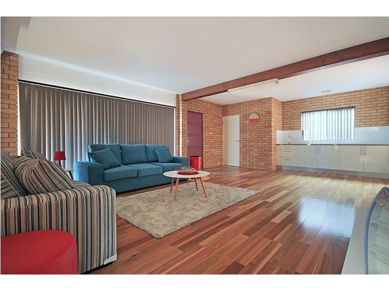 8 Elizabeth Drive, Vincentia NSW 2540