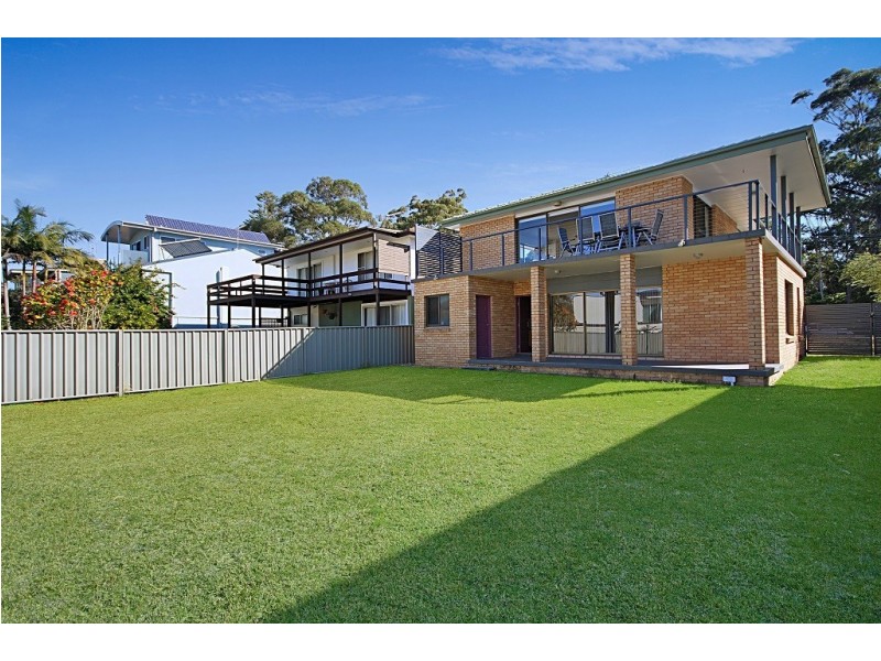 8 Elizabeth Drive, Vincentia NSW 2540