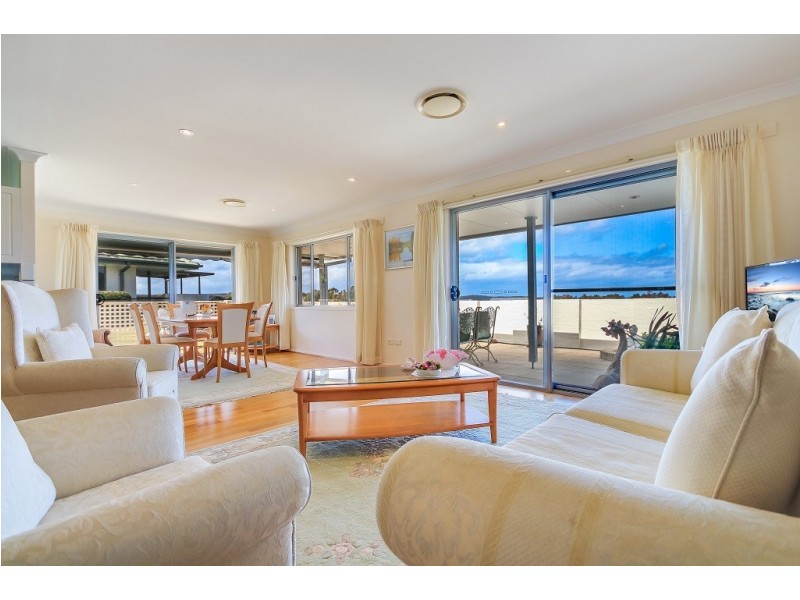 32 Walterhood Parade, Worrowing Heights NSW 2540