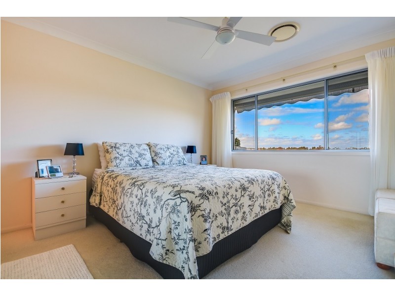 32 Walterhood Parade, Worrowing Heights NSW 2540