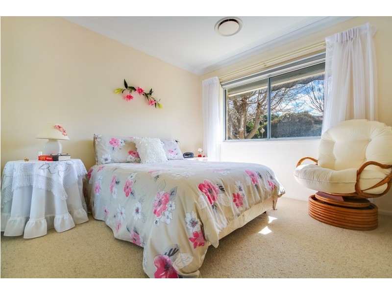 32 Walterhood Parade, Worrowing Heights NSW 2540