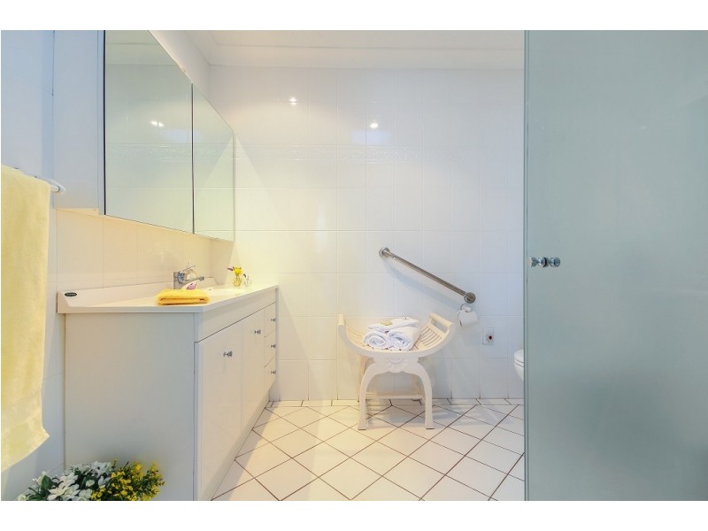 32 Walterhood Parade, Worrowing Heights NSW 2540