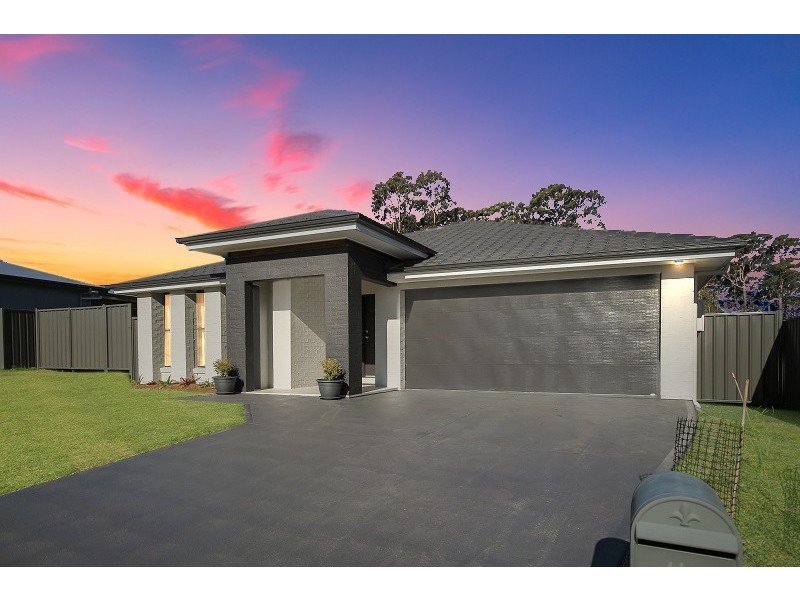 27 Nadine Street, Sanctuary Point NSW 2540