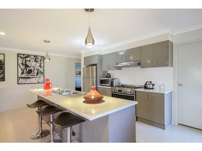 27 Nadine Street, Sanctuary Point NSW 2540
