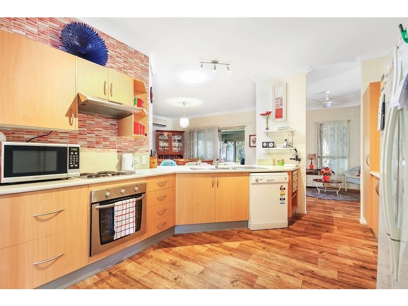 3 Keevil Brae, St Georges Basin NSW 2540