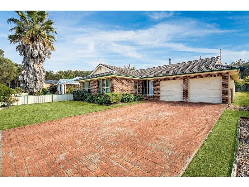 38 Stott Crescent, Callala Bay NSW 2540