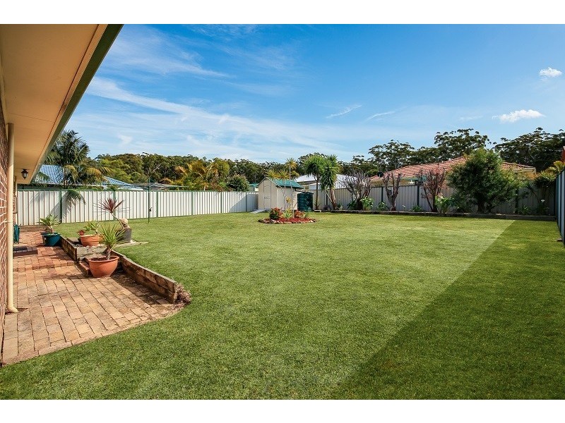 38 Stott Crescent, Callala Bay NSW 2540