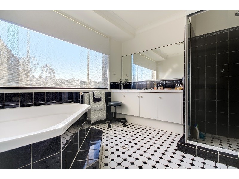 4 Anson Street, Sanctuary Point NSW 2540