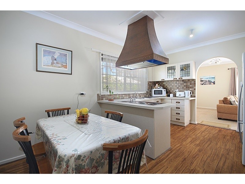 8 Wharf Road, Erowal Bay NSW 2540