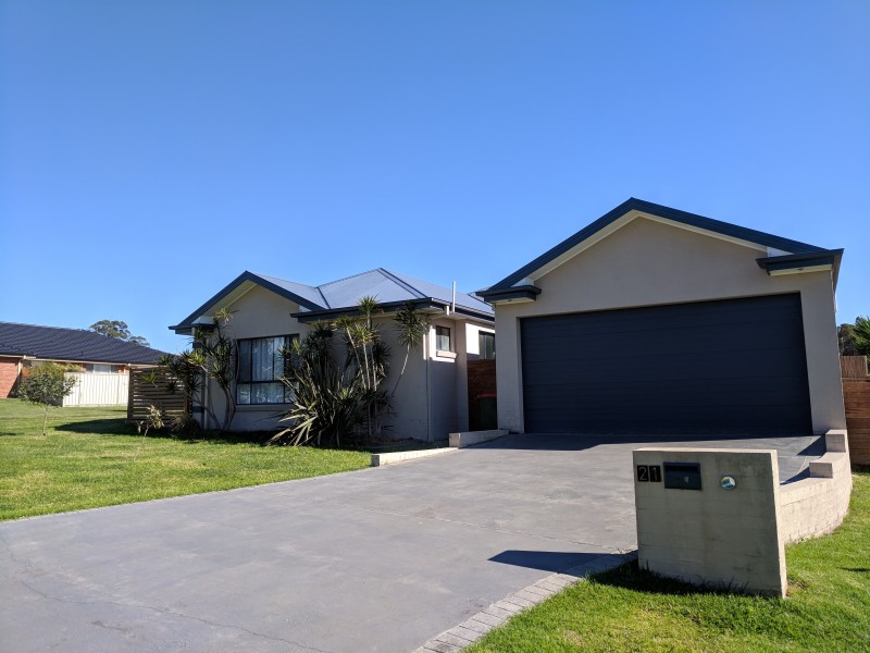 21 Maxwell Avenue, Sanctuary Point NSW 2540