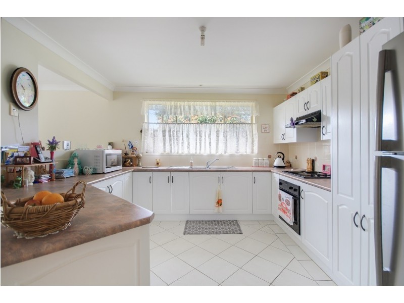 25 Lakehaven Drive, Sussex Inlet NSW 2540