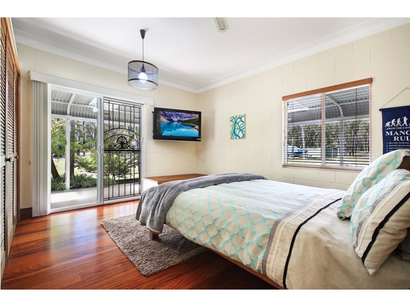 802 Sussex Inlet Road, Sussex Inlet NSW 2540