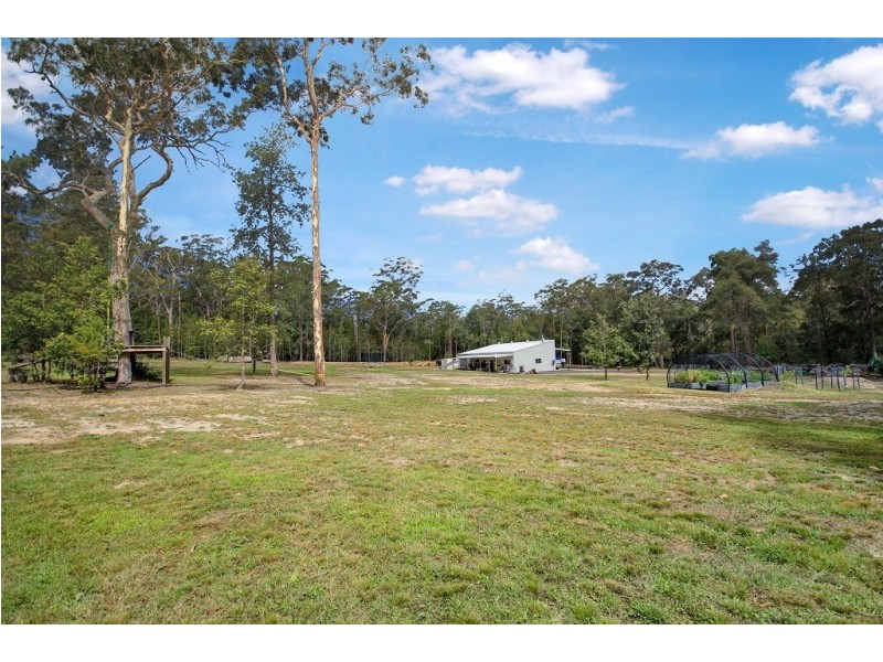 10 Seasongood Road, Woollamia NSW 2540