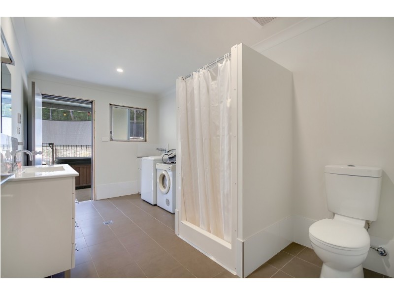 10 Seasongood Road, Woollamia NSW 2540