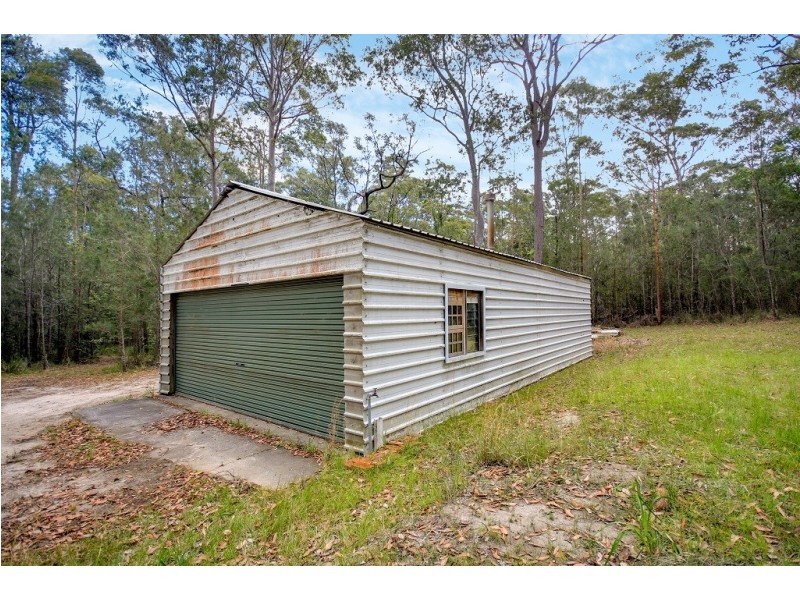 10 Seasongood Road, Woollamia NSW 2540