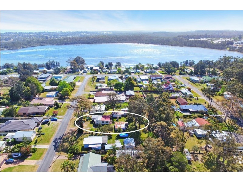 9 First Avenue, Erowal Bay NSW 2540