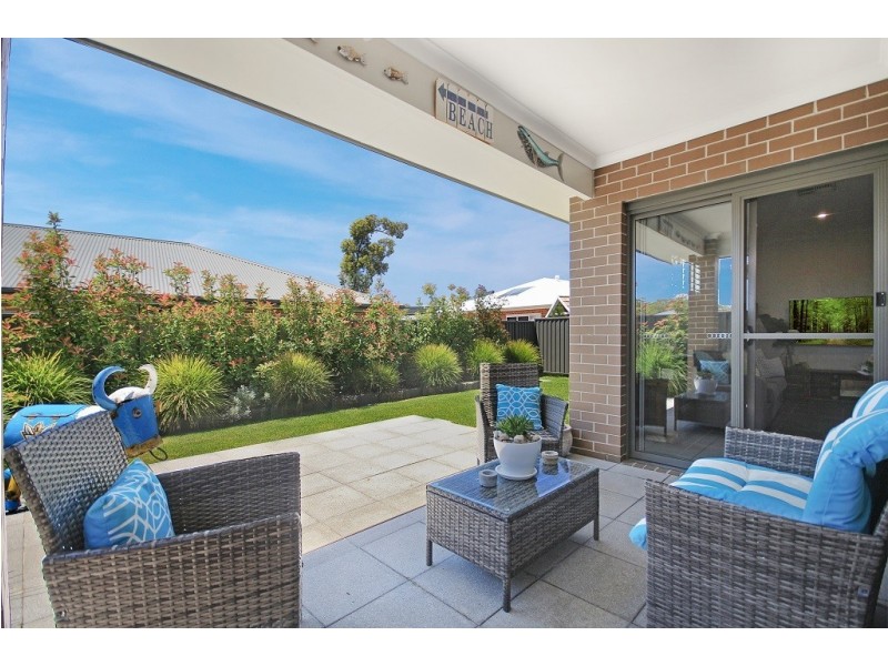 16 Seagrass Avenue, Vincentia NSW 2540