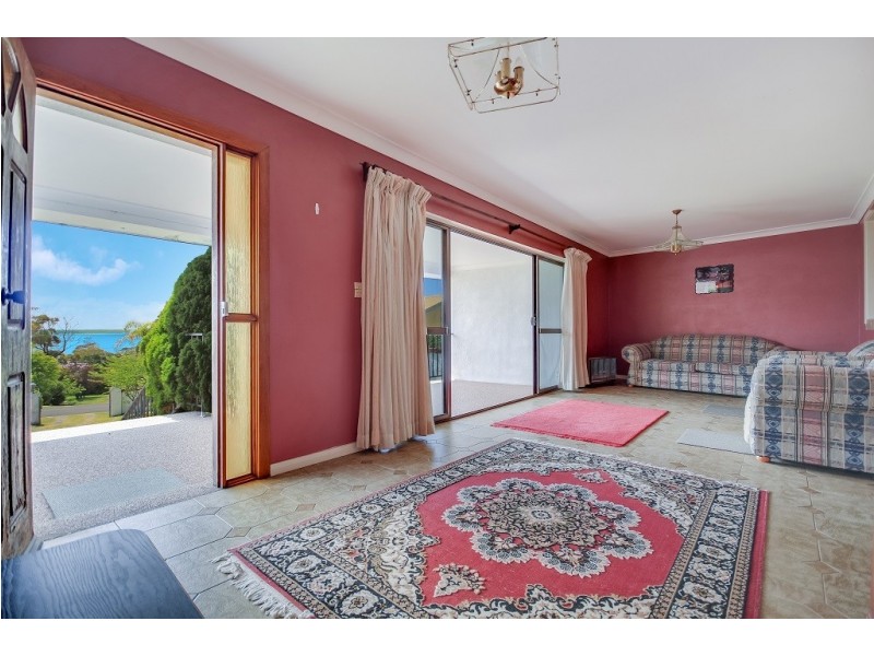 49 Waldegrave Crescent, Vincentia NSW 2540