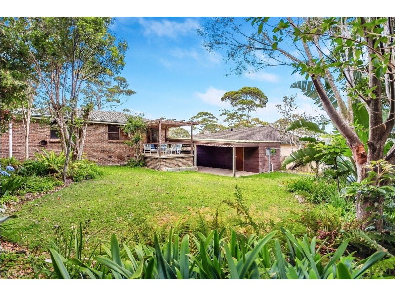8 Commonwealth Avenue, Wrights Beach NSW 2540
