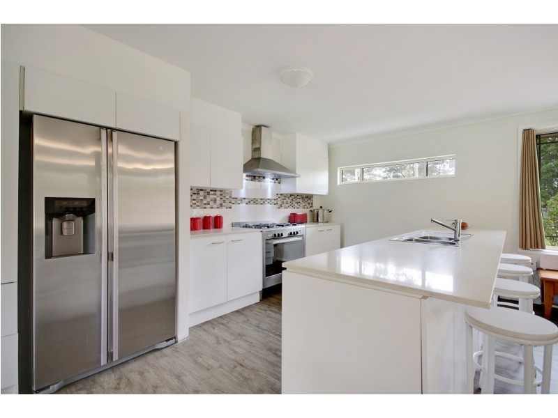 855 Sussex Inlet Road, Sussex Inlet NSW 2540