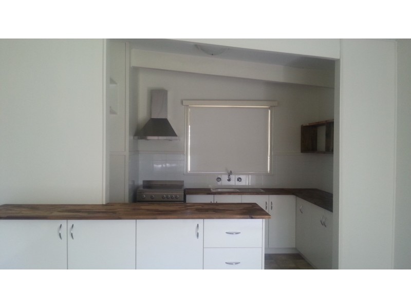 33 Kingsford Smith Crescent, Sanctuary Point NSW 2540