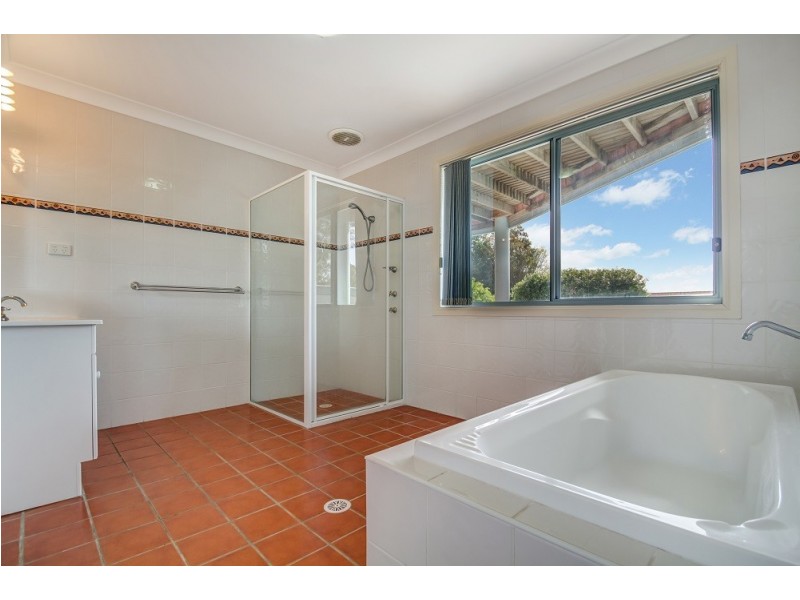 16 Dacres Street, Vincentia NSW 2540