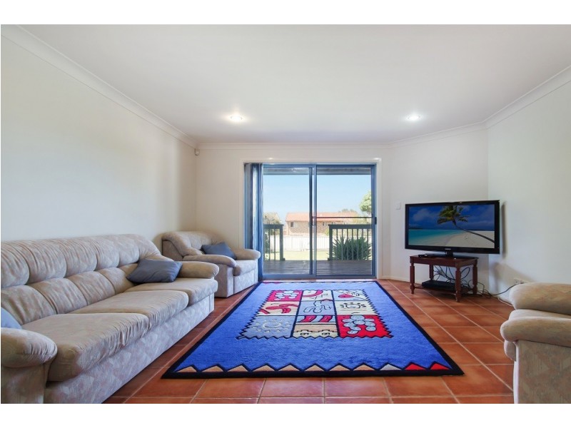 16 Dacres Street, Vincentia NSW 2540