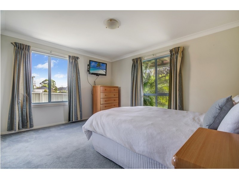 16 Dacres Street, Vincentia NSW 2540