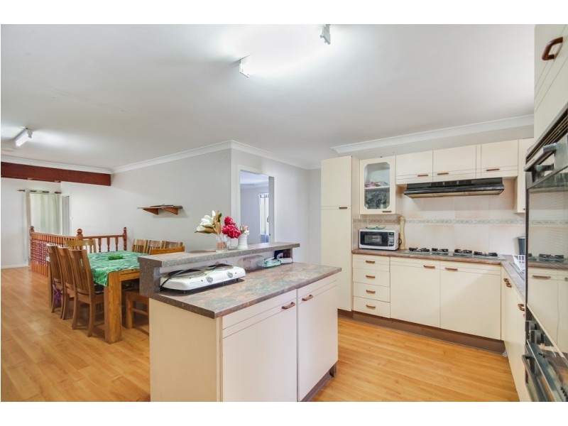 4 Mcgowen Street, Old Erowal Bay NSW 2540