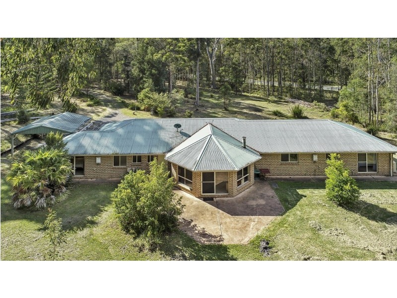 9 Seasongood Road, Woollamia NSW 2540