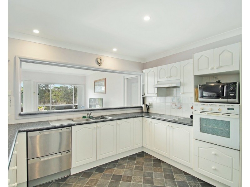 69 Jacobs Drive, Sussex Inlet NSW 2540