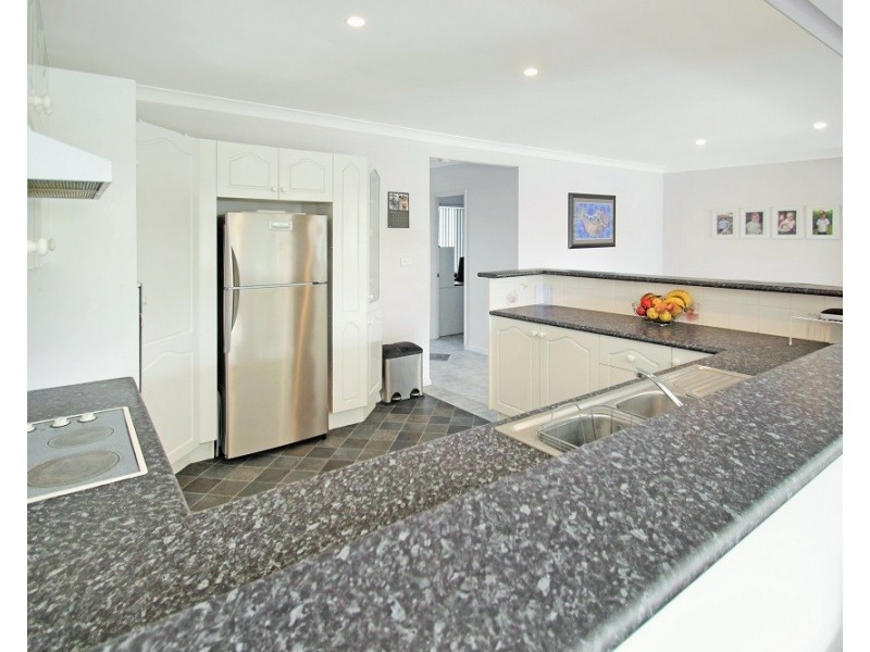 69 Jacobs Drive, Sussex Inlet NSW 2540