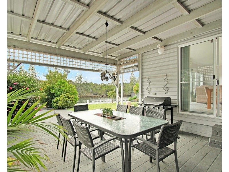 69 Jacobs Drive, Sussex Inlet NSW 2540