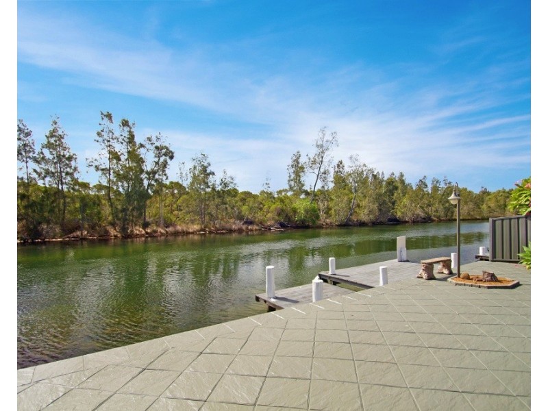 69 Jacobs Drive, Sussex Inlet NSW 2540