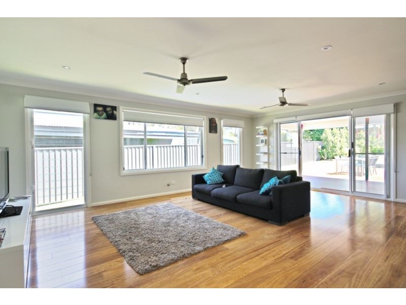33 Second Avenue, Erowal Bay NSW 2540