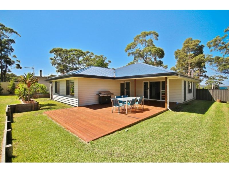 33 Second Avenue, Erowal Bay NSW 2540