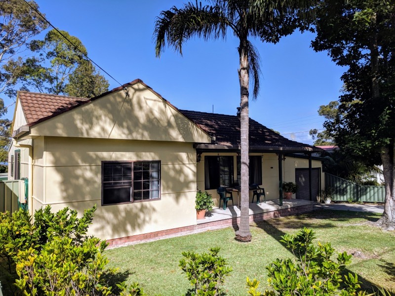 4 Bruce Street, St Georges Basin NSW 2540