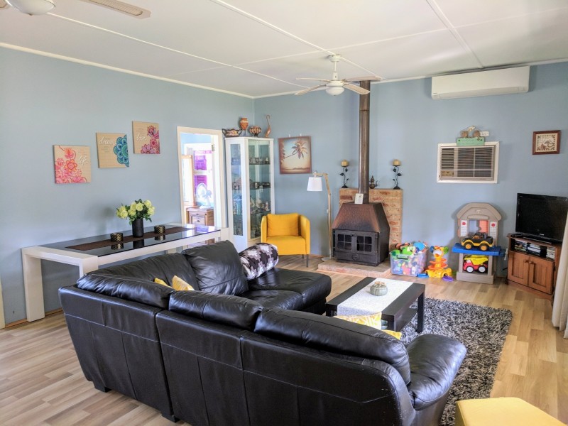 4 Bruce Street, St Georges Basin NSW 2540