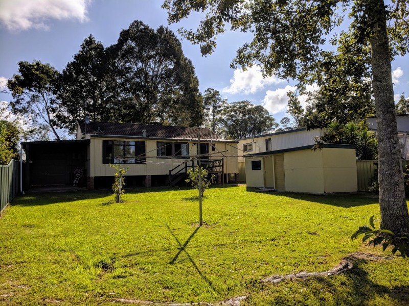 4 Bruce Street, St Georges Basin NSW 2540