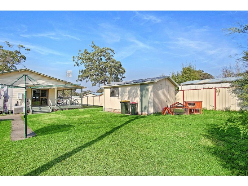 25 Fitzpatrick Street, Old Erowal Bay NSW 2540