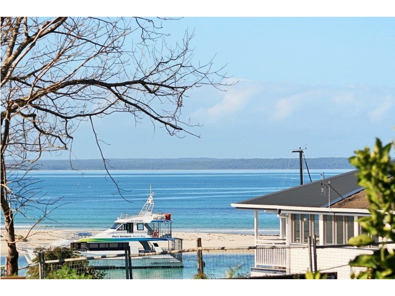 3 Admiralty Crescent, Huskisson NSW 2540