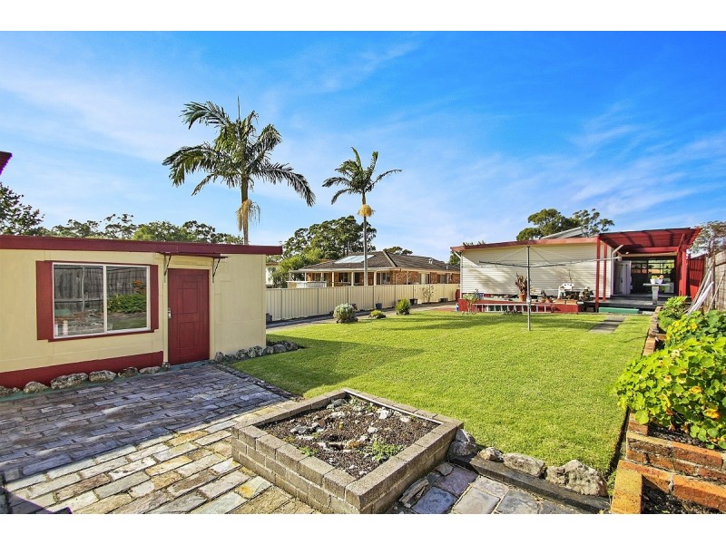 51 Christiansen Avenue, Old Erowal Bay NSW 2540
