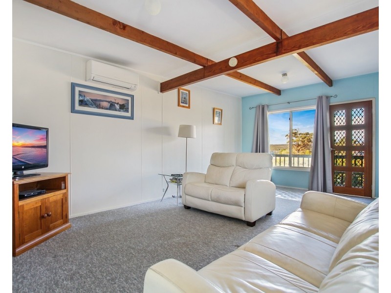 11 Edmund Street, Sanctuary Point NSW 2540
