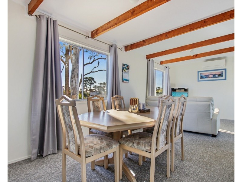 11 Edmund Street, Sanctuary Point NSW 2540