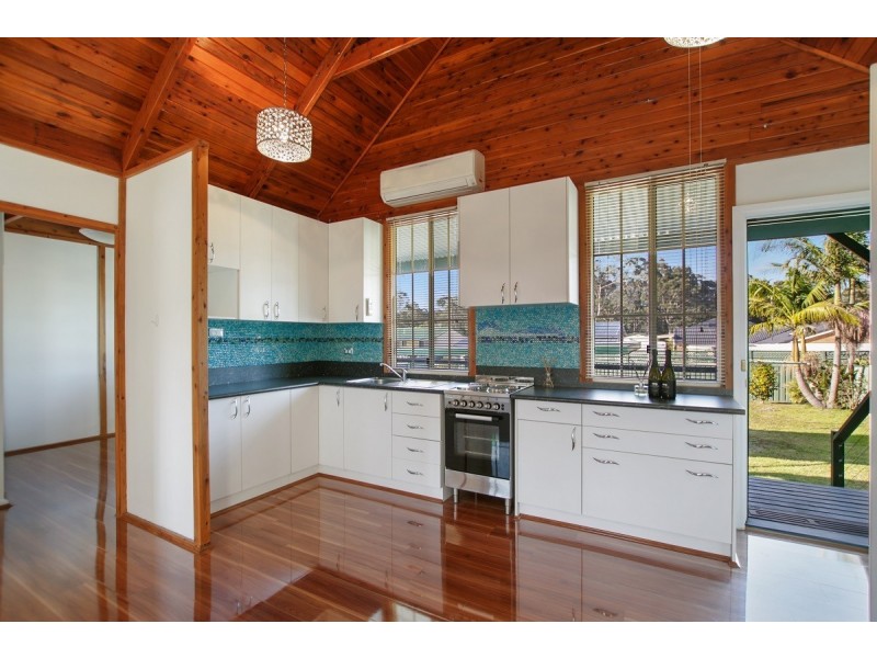8 Boronia Avenue, Sanctuary Point NSW 2540
