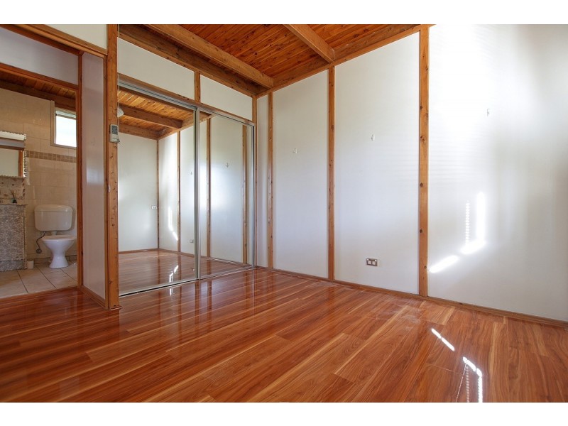 8 Boronia Avenue, Sanctuary Point NSW 2540