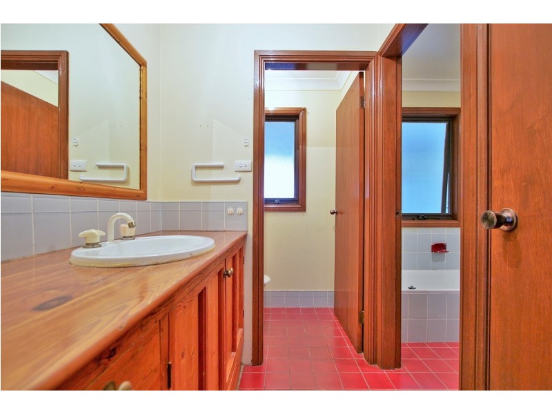32 Reserve Road, Basin View NSW 2540