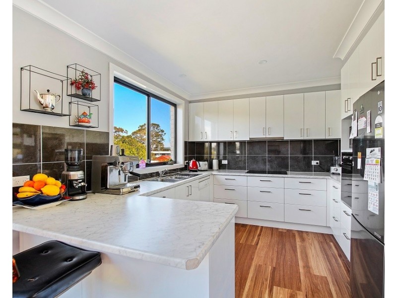 122 Tallyan Point Road, Basin View NSW 2540