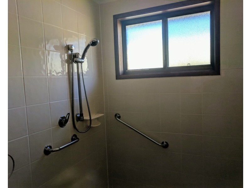 1 Rose Avenue, Sanctuary Point NSW 2540