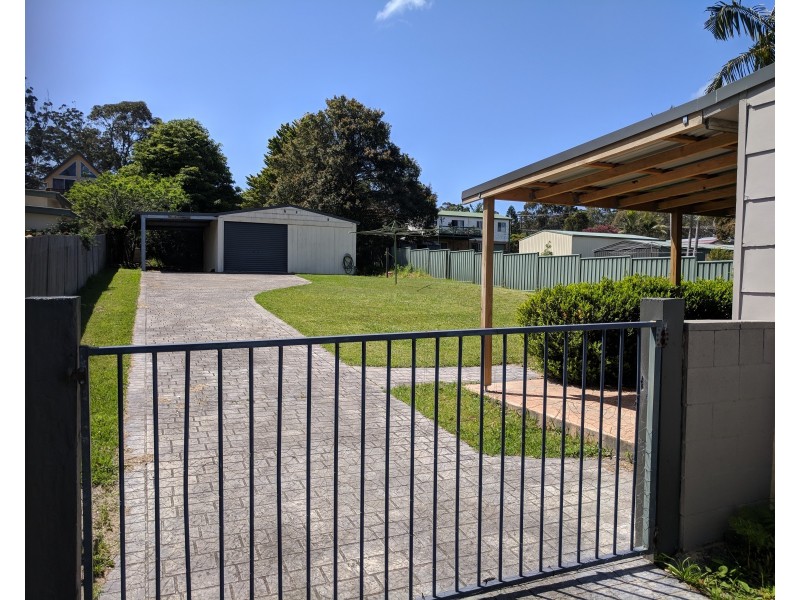 62 St Georges Road, St Georges Basin NSW 2540